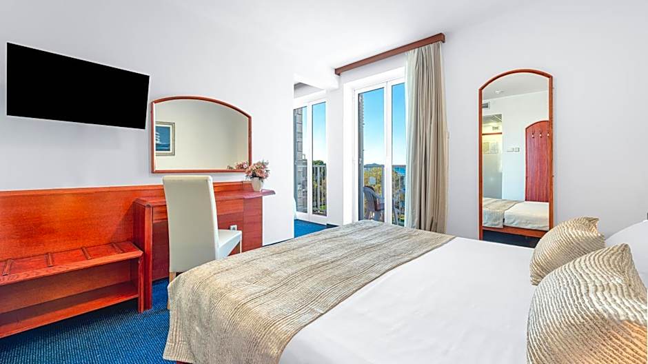 Hotel Komodor