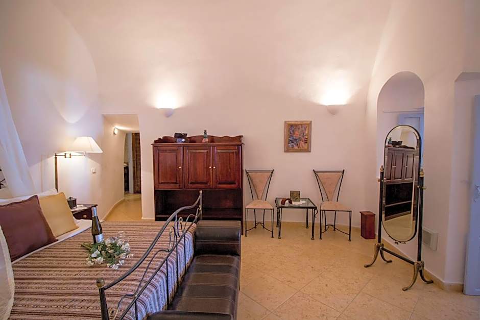 Lithies Traditional Homes