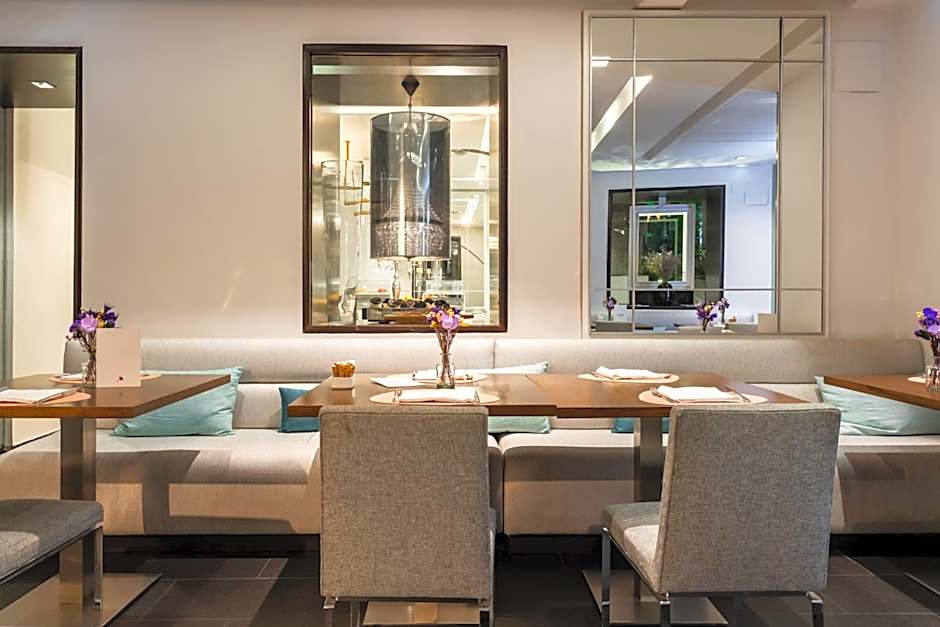 Hospes Puerta de Alcalá, a Member of Design Hotels