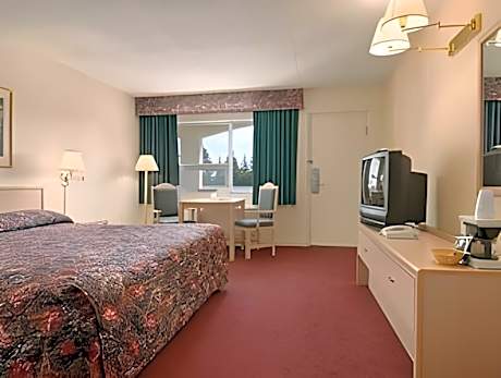 King Room - Non-Smoking