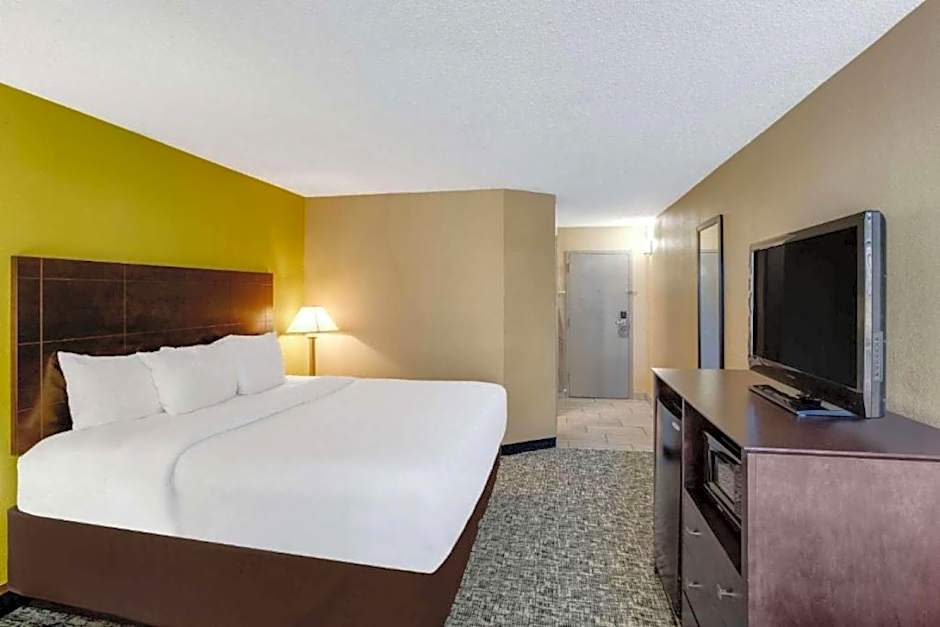 Clarion Inn Asheville Airport