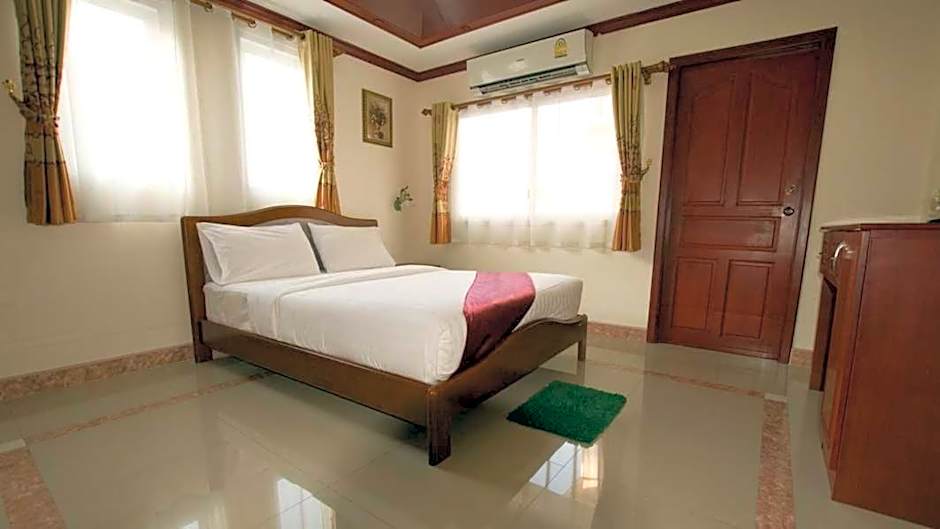 Bluebird Inn Pattaya