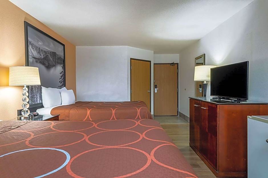 Super 8 by Wyndham The Dalles OR