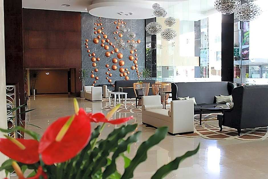Swiss-Belhotel Harbour Bay