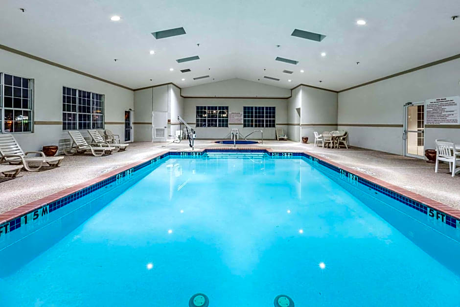 Super 8 by Wyndham Hillsboro TX