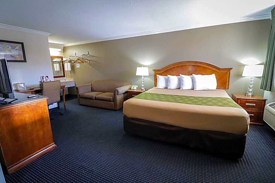 University Inn & Suites
