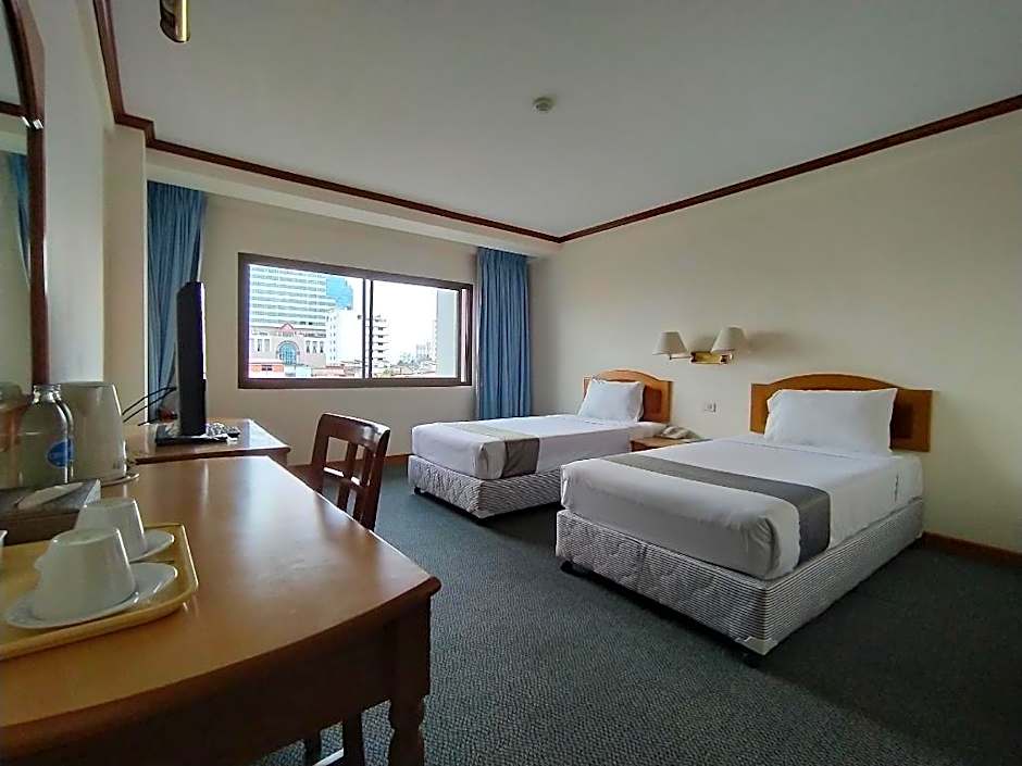 Sing Golden Place Hotel