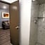 SeaSide Inn & Suites
