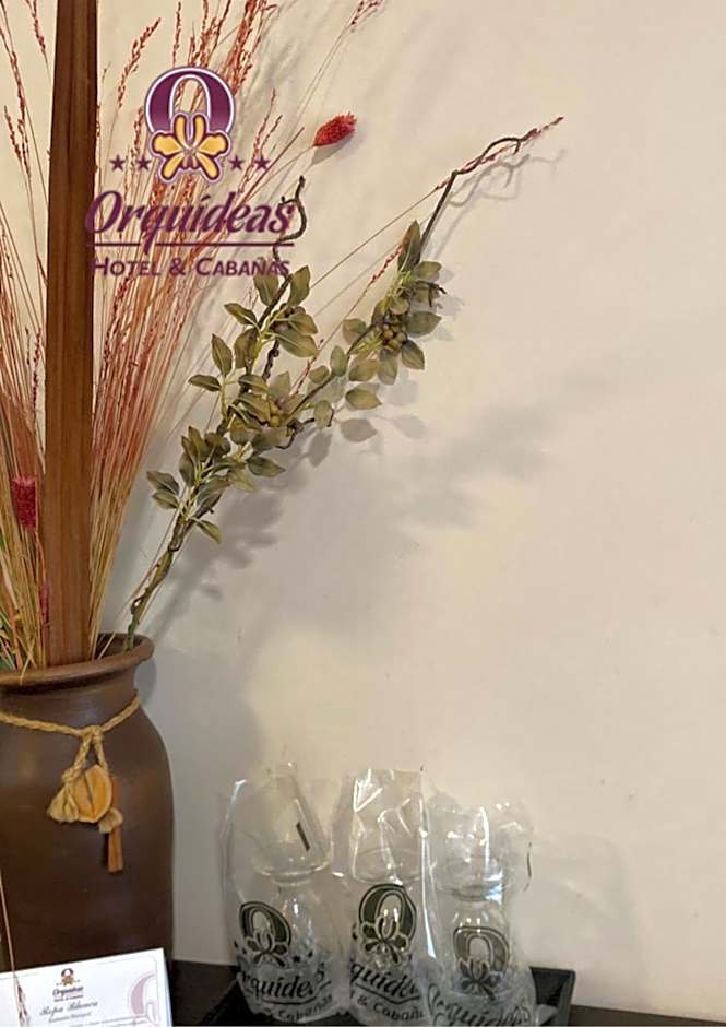 Orquideas Hotel & Cabañas