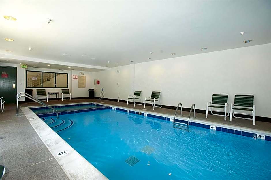 Gateway Mountain Lodge by Keystone Resort