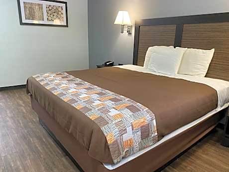 King Room - Non-Smoking