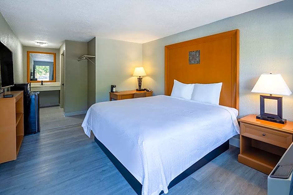 Motel 6 - Aberdeen, WA