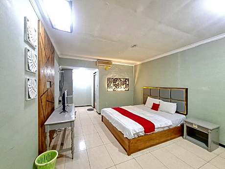 RedDoorz near Stadion Semeru Lumajang Jawa Timur