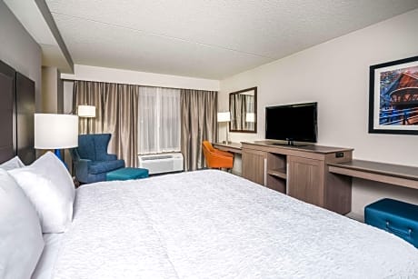 Queen Bed Non Smoking