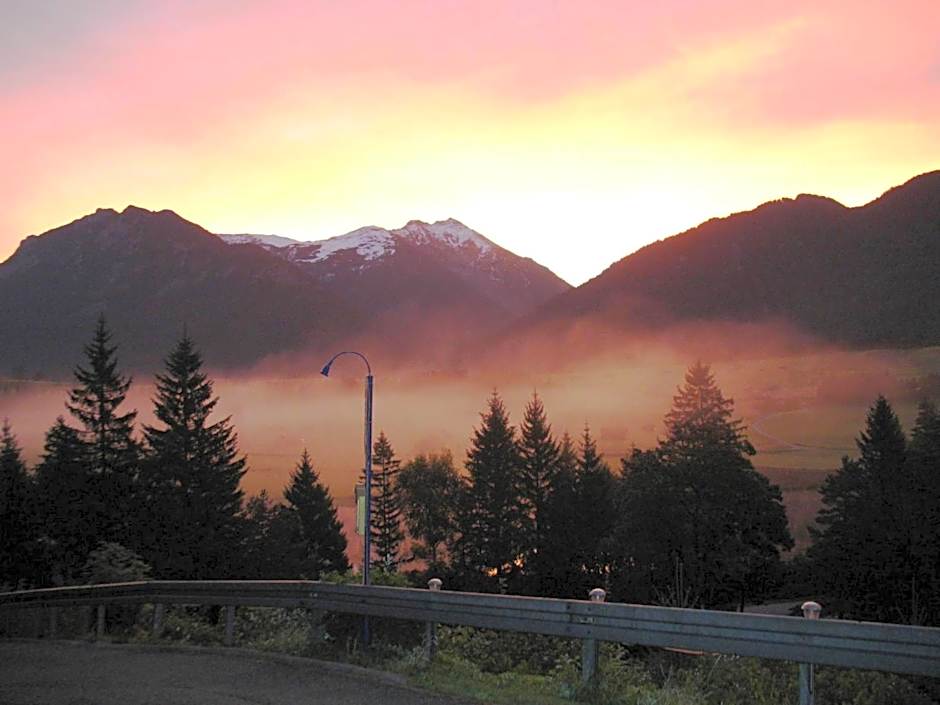 Bäckeralm© - B&B 16 +