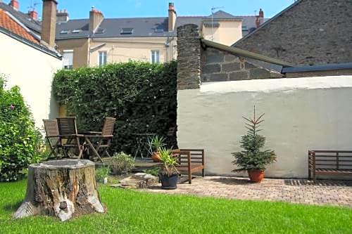 Hotel Saint Yves