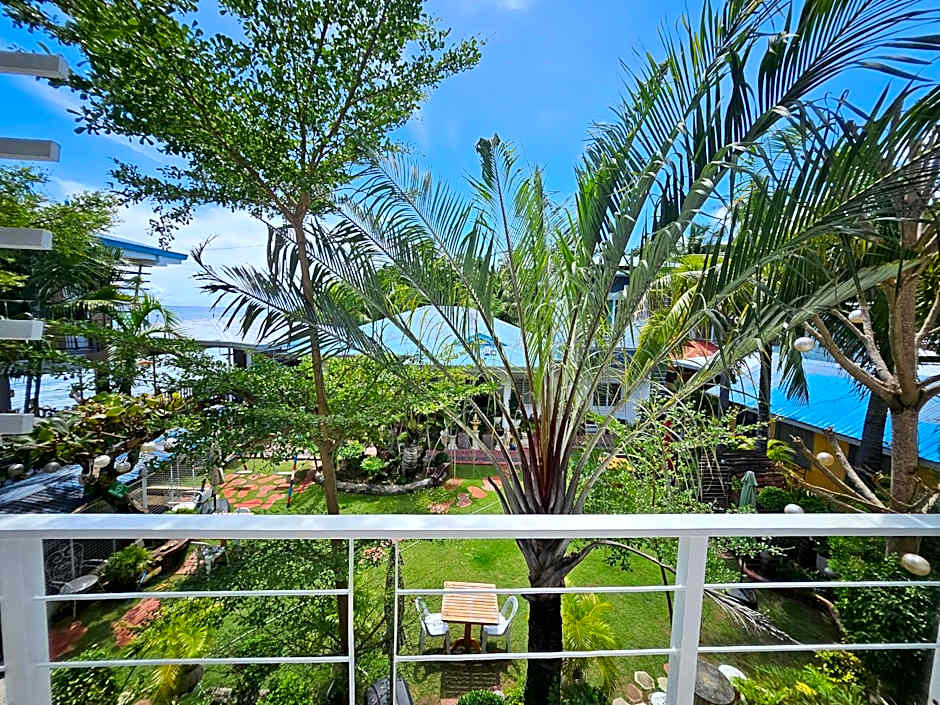 L & M Hearthstones Lodge