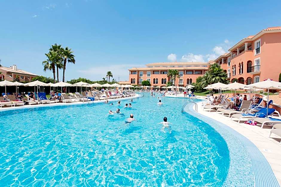 Grupotel Macarella Suites & Spa