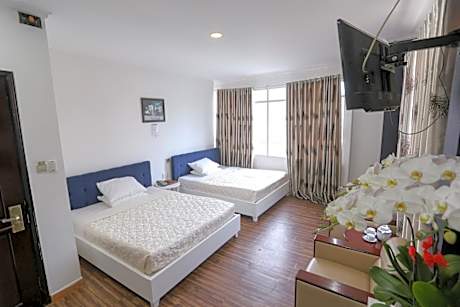Twin Bed Room