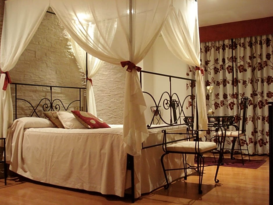 Suite, Bathtub — 15 fotoğraftan 1. fotoğraf