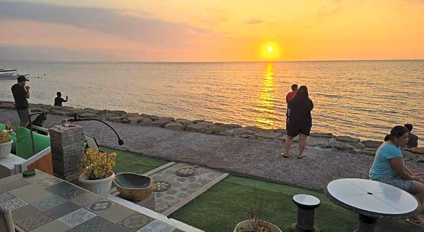 Villa Agung Beach Inn