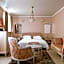 Vozdvyzhensky Boutique Hotel