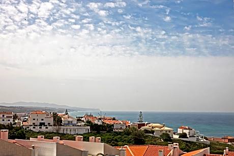 Ericeira Chill Hill Hostel & Private Rooms