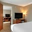 Comfort Inn & Suites Presidential