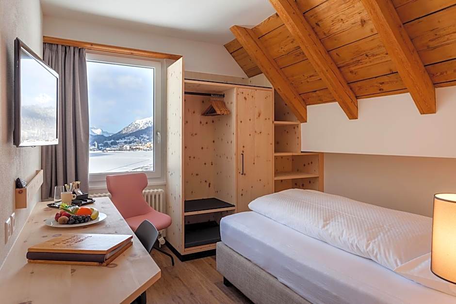 Hotel Waldhaus am See