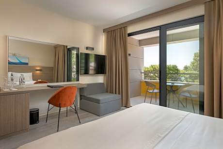 Junior Suite with Balcony