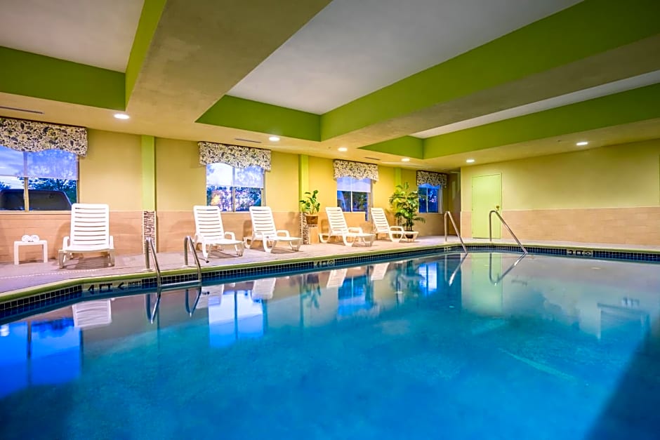 Holiday Inn Express and Suites Quakertown - Allentown Area By IHG