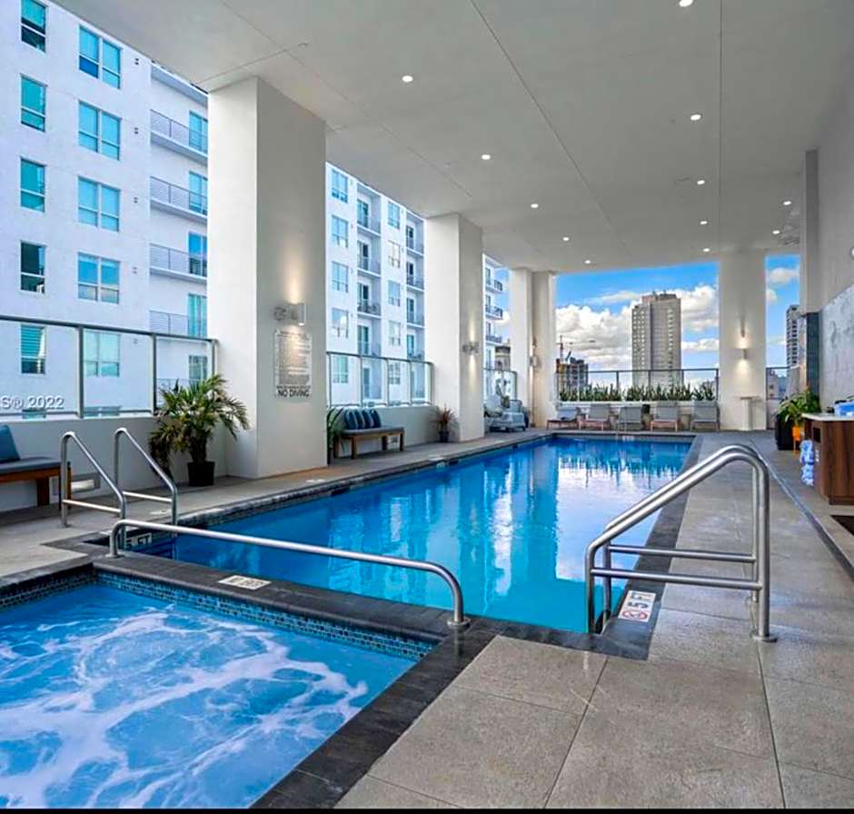 Comfortable Studio with King Bed and Queen Sofa-bed