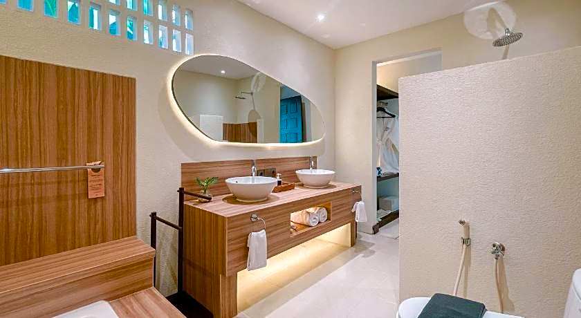 Aruni Bali Jimbaran Boutique Villa