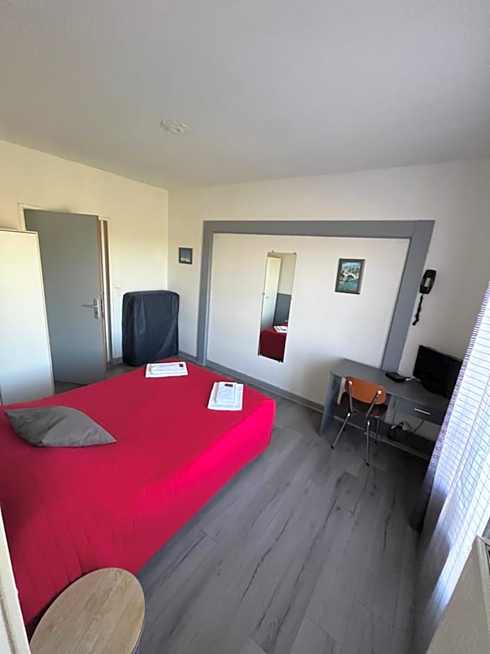 Hôtel Restaurant Douce France