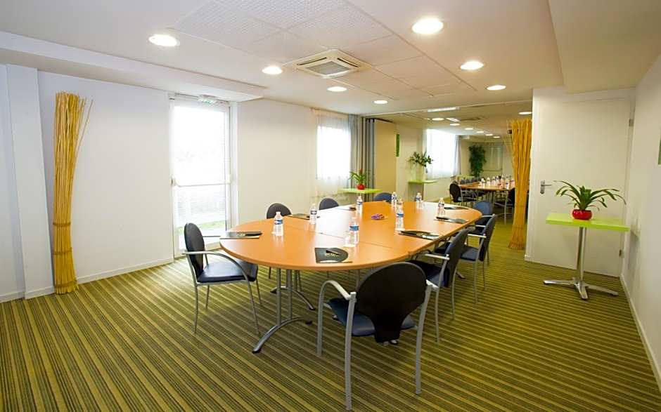 All Suites Bordeaux Lac - Parc des Expositions