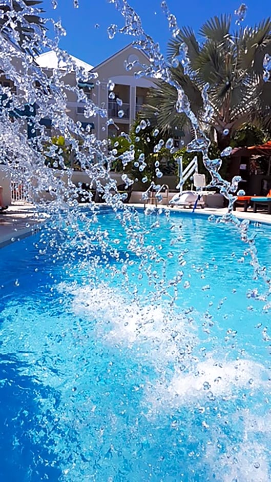 Silver Palms Inn