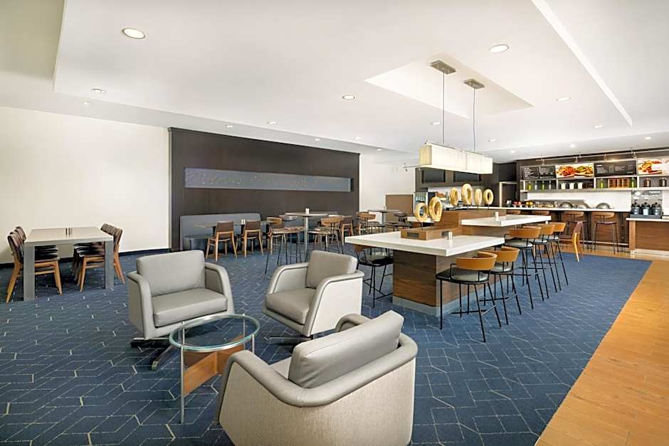 Courtyard by Marriott Montvale