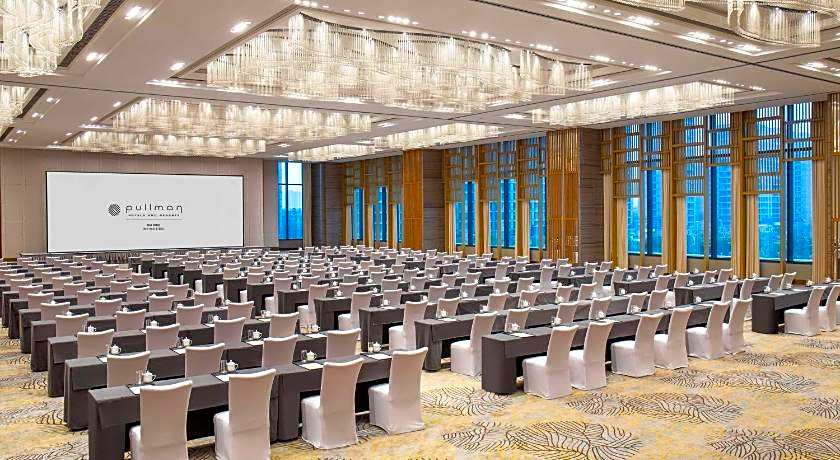 Pullman Haining