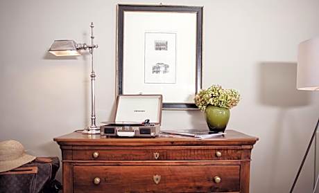 Suite with Terrace and Spa Access