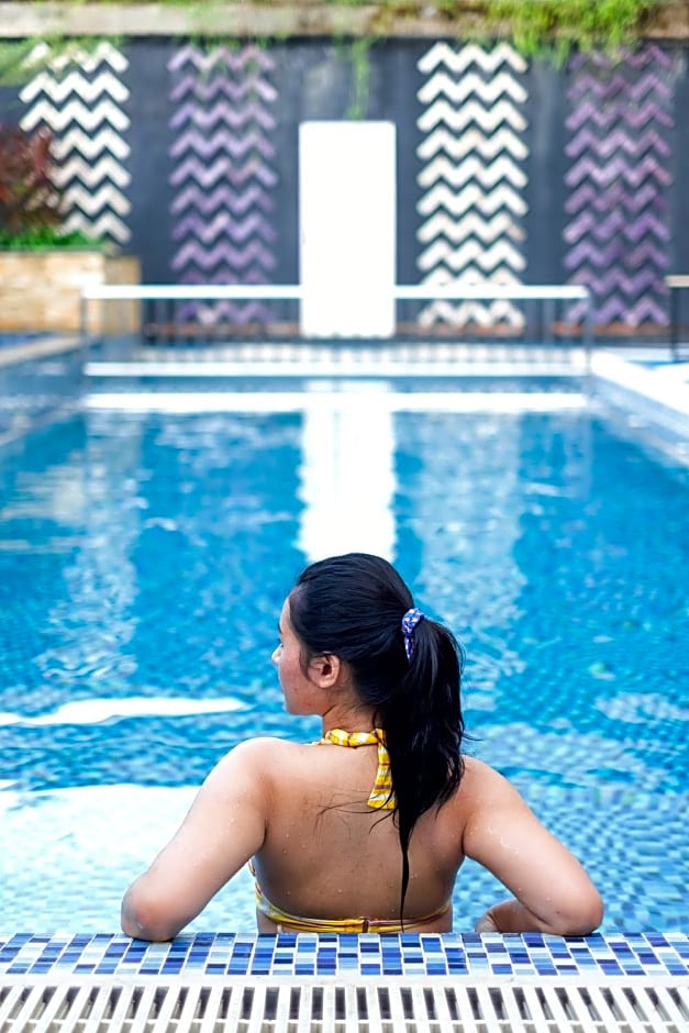 Royal Bay Hotel Makassar