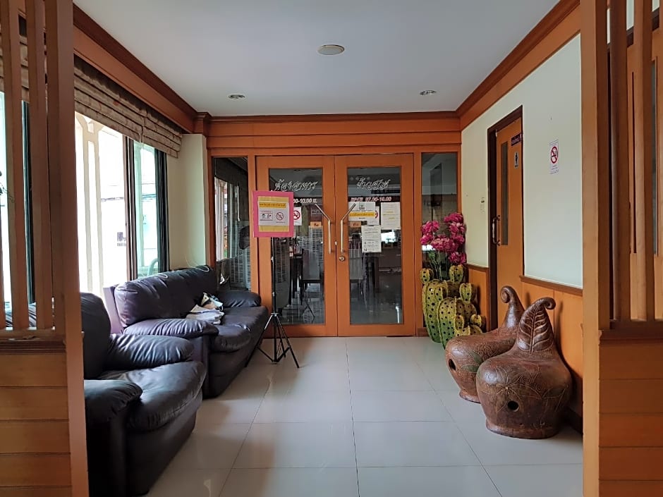 Poonsook Phitsanulok Hotel