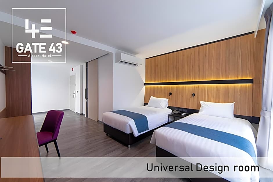 Gate43 Airport Hotel