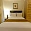 Crown Regency Suites Mactan