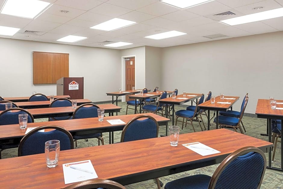 Hawthorn Extended Stay by Wyndham Naples