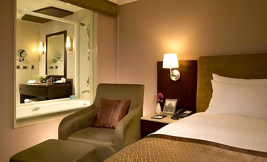 Grand Forward Hotel