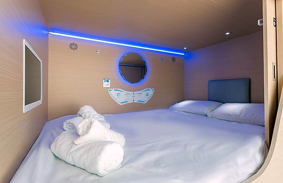 Urban Cube Hostel Sevilla