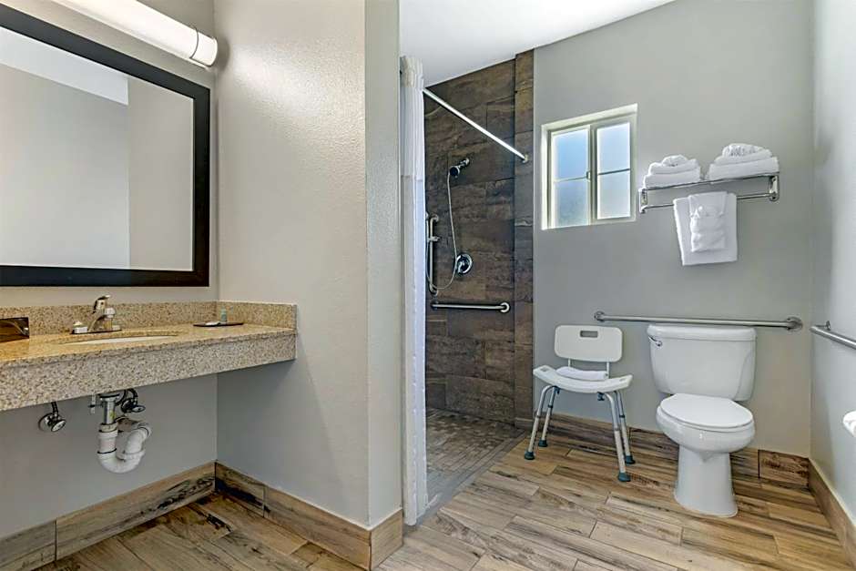 Best Western Kettleman City Inn & Suites