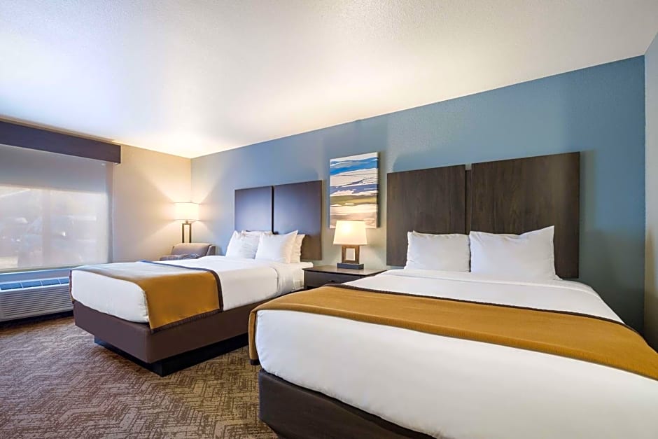 Best Western Golden Spike Inn & Suites