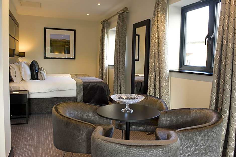 The Lodge at Kingswood