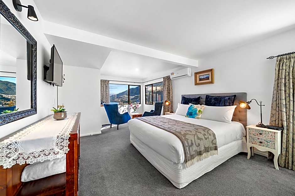 Balmoral Lodge